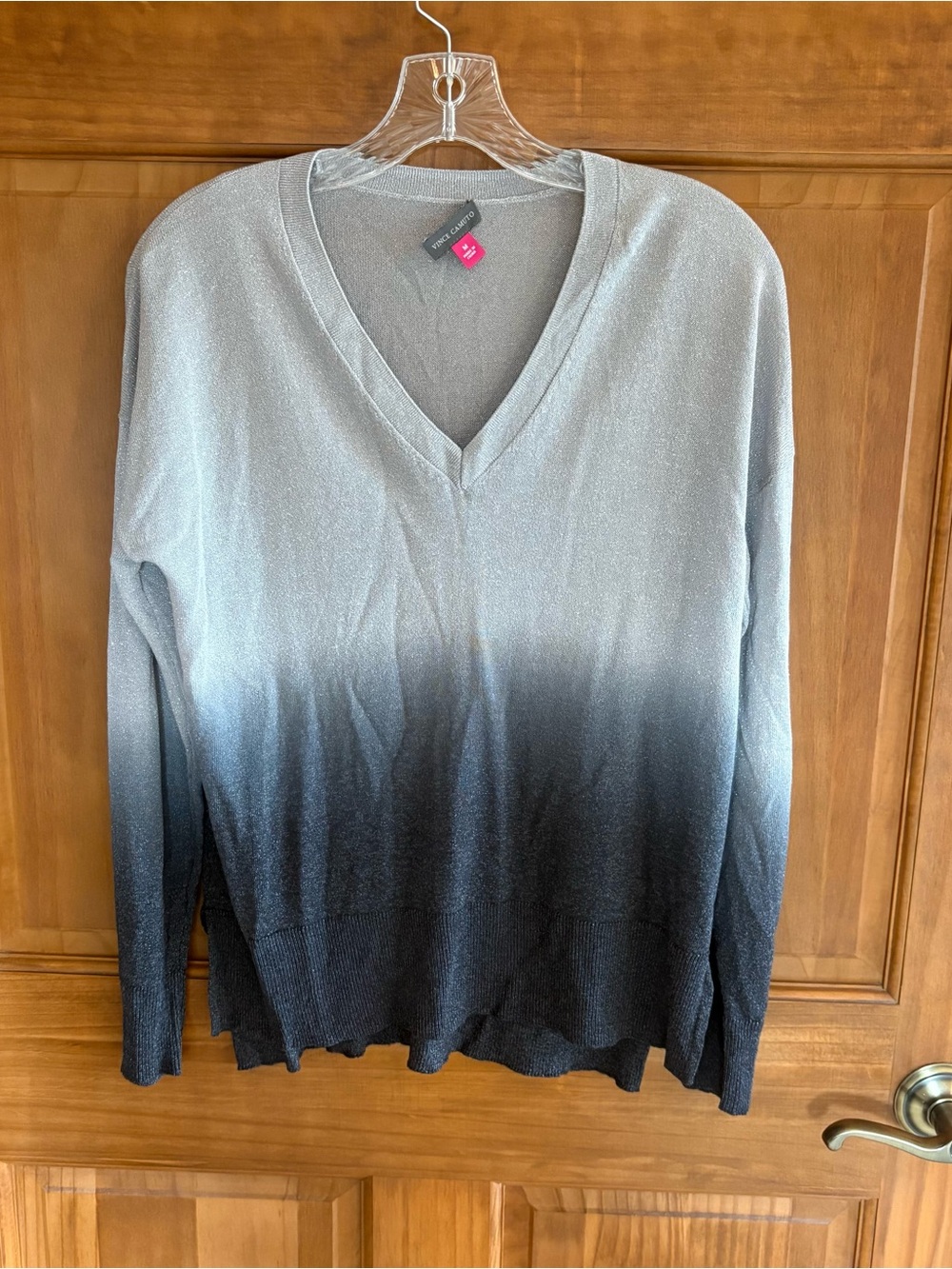 Vince Camuto Women's Ombre Gradient Light-Dark Gray V-Neck Sweater, Size M